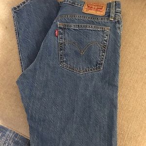 Women Levi 501 straight leg